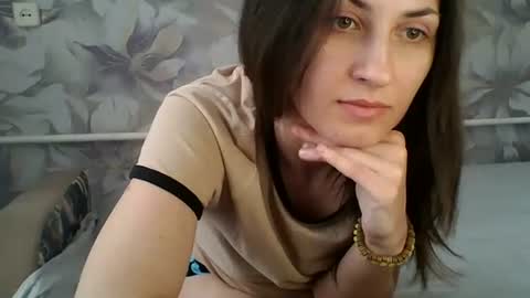 nika_smily online show from April 15, 5:52 am