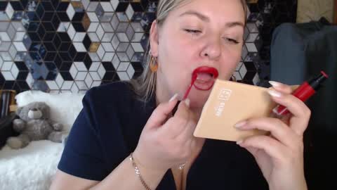 Nika online show from February 16, 10:15 am