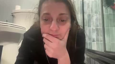 nikkisnow1 online show from November 26, 4:35 am