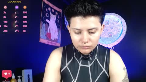 Nikky online show from December 3, 1:57 pm