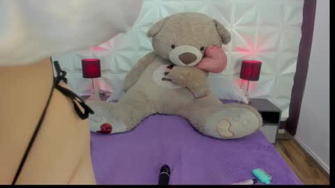 Nikole online show from December 24, 3:38 am