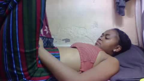 nilah online show from November 18, 9:43 am