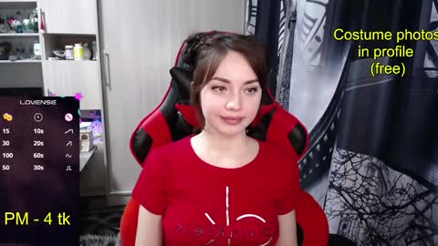 Nimfeya online show from December 3, 7:49 pm