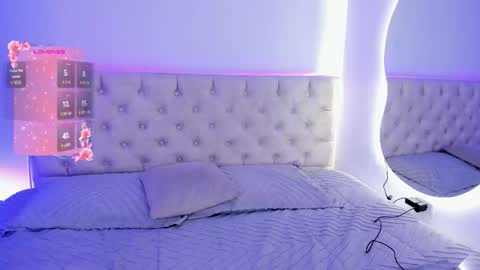 Nina Fox  online show from November 12, 12:47 pm