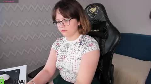 Snapshot of nina_lunaa chatting on September 13, 8:22 am nina lunaa online show from September 13, 8:22 am