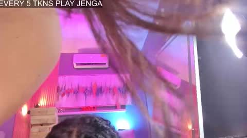 Nina online show from February 5, 1:14 pm