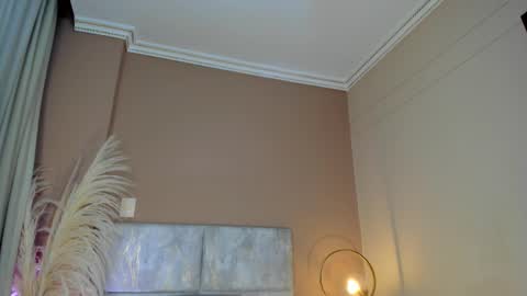 Nina online show from November 1, 7:40 pm