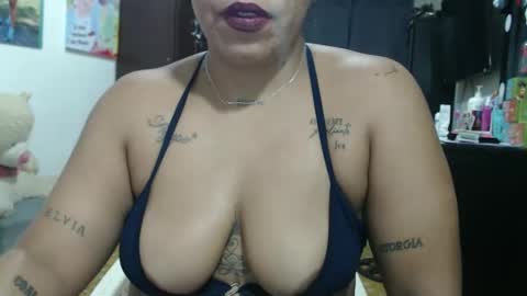 Ninapalmer online show from April 19, 6:10 pm