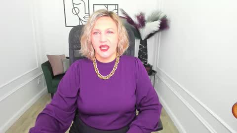 ninastarle online show from November 5, 4:40 am