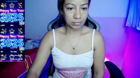 Snapshot of ninatinydoll1 chatting on January 7, 10:44 am ninatinydoll1 online show from January 7, 10:44 am