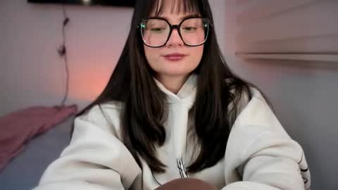 ninavolkov online show from April 18, 12:57 am