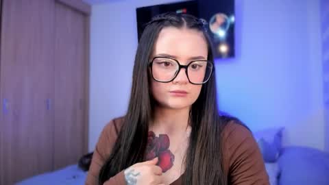 ninavolkov online show from April 6, 11:28 pm