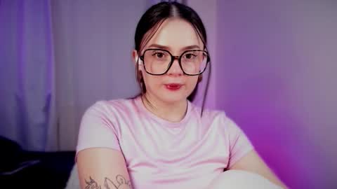 Snapshot of ninavolkov chatting on October 23, 12:27 am ninavolkov online show from October 23, 12:27 am