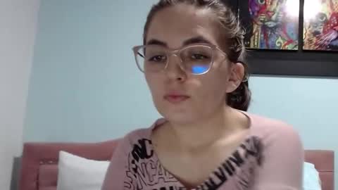 nisha01_ online show from October 7, 4:17 am