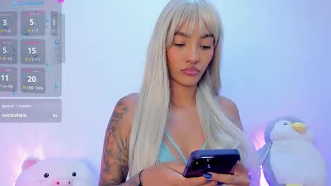 Snapshot of nix_taylor chatting on September 16, 10:07 pm Nix online show from September 16, 10:07 pm