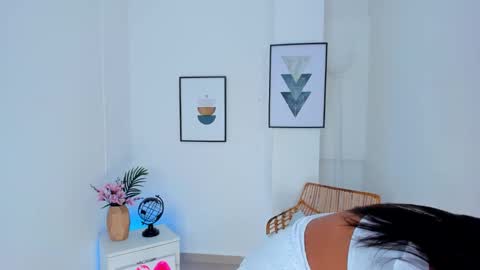 Melissa  online show from January 8, 12:15 pm