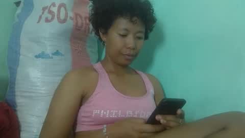 noellah online show from February 9, 7:05 pm