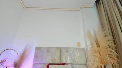 Nora Da Silva online show from September 24, 12:42 am