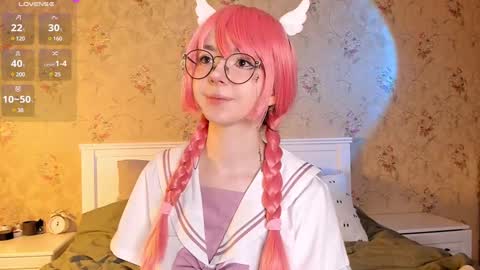 Nora Failure online show from December 9, 4:56 am