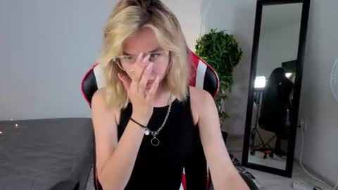 Nora online show from July 2, 8:42 am