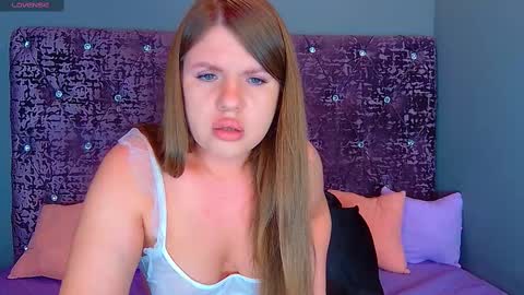 Nora online show from February 11, 10:18 pm