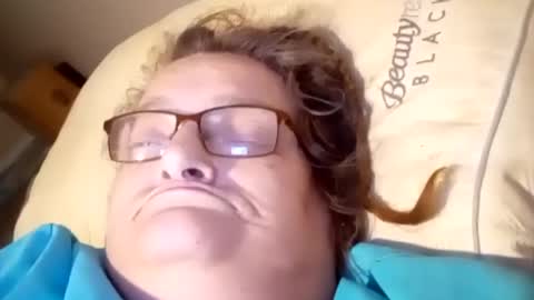 Normajeen777 online show from December 11, 10:47 am