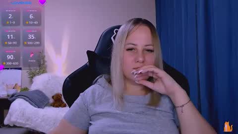 hi glad to chat online show from November 27, 8:45 pm