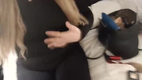 Snapshot of notouchmami chatting on September 12, 6:25 am notouchmami online show from September 12, 6:25 am