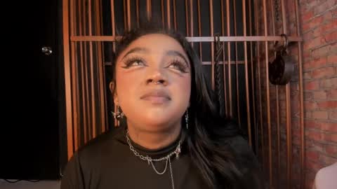 Snapshot of nova_swan chatting on February 13, 7:31 pm NOVA online show from February 13, 7:31 pm