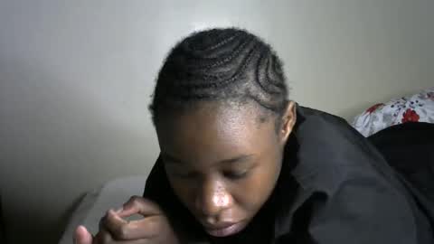 novaah online show from November 28, 2:14 am