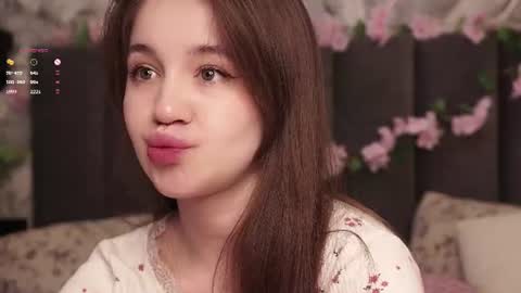 Dina online show from June 24, 2:43 am