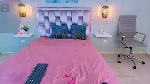 nox online show from March 19, 12:20 pm