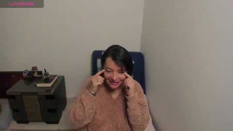 Snapshot of nuit_rose chatting on September 24, 3:27 am nuit_rose online show from September 24, 3:27 am
