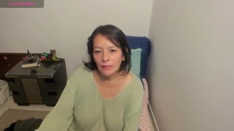 nuit_rose online show from December 3, 2:47 am