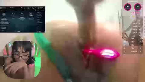 Snapshot of nyveth chatting on September 10, 2:39 pm Nyvet online show from September 10, 2:39 pm