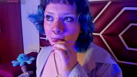 Nyx  online show from February 12, 8:43 pm