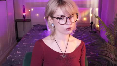 Moonlight online show from April 1, 9:32 am