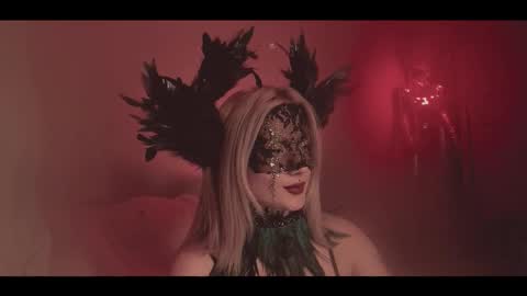 your dear Lilith Chapman online show from October 30, 7:04 pm