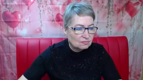 OlgaLuck online show from February 3, 6:40 am