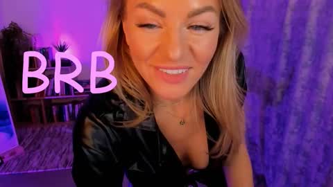 oliva_candy online show from October 2, 8:03 pm