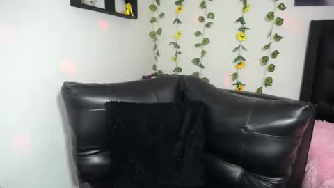 Snapshot of olivia_02 chatting on February 20, 11:42 am OLIVIA online show from February 20, 11:42 am