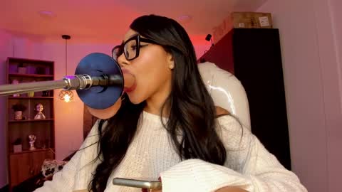 Olivia online show from January 15, 4:25 am