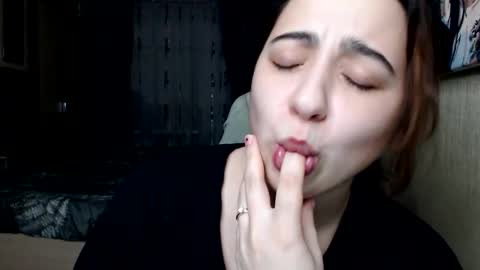 olivia_defo online show from February 8, 8:12 pm