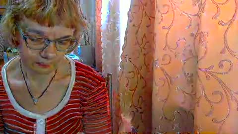 Olivia Mia online show from March 20, 8:08 am