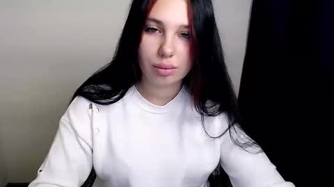 Olivia online show from October 27, 5:03 am