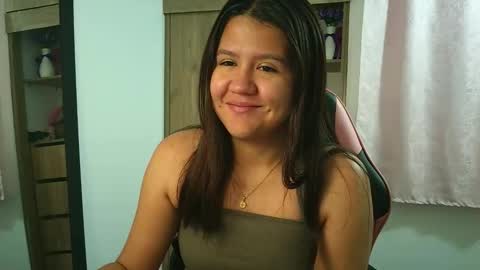 Olivia online show from December 15, 12:32 pm