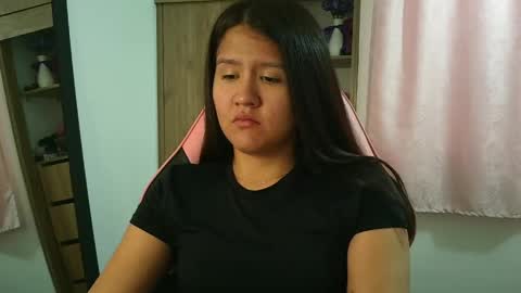 Olivia online show from April 21, 3:08 pm