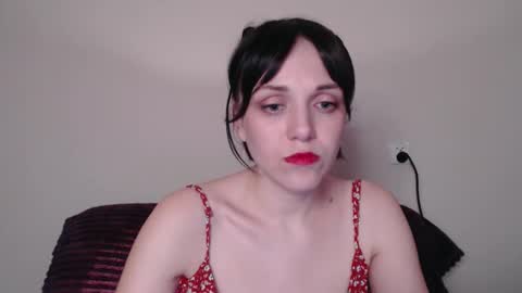 OliviaLife online show from October 24, 8:05 pm