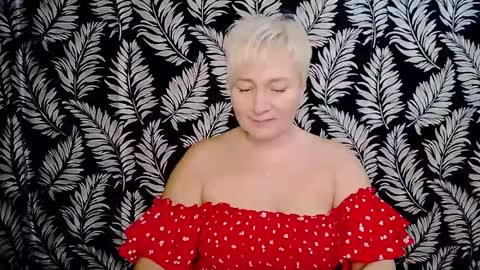 Kelly online show from December 13, 2:38 pm