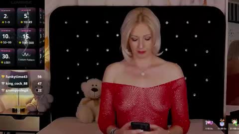 Olivia online show from September 27, 10:17 pm